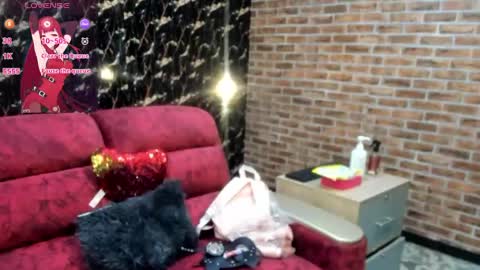 Snapshot of lunaixmoon_ chatting on June 6, 2026, 11:37 am Luna online show from June 6, 2026, 11:37 am