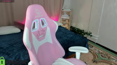 Varvara online show from December 2, 2025, 9:36 am