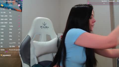 Luna online show from December 4, 2024, 5:22 pm