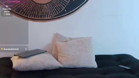 Luna online show from January 31, 2025, 7:08 pm