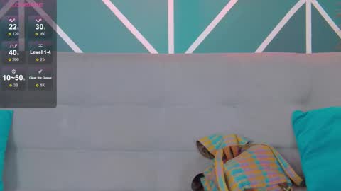 Luna online show from September 27, 2025, 7:52 pm