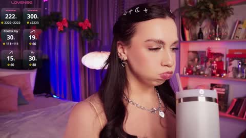 Luna  next streams Mon Fri Sat Sun 8pm-5am gmt0 online show from December 25, 2024, 4:01 am