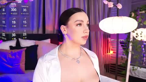 Luna  next streams Mon Fri Sat Sun 8pm-5am gmt0 online show from March 10, 2025, 3:12 am