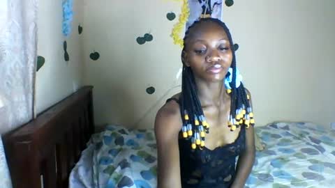 Snapshot of lunanior chatting on July 17, 2026, 11:17 am lunanior online show from July 17, 2026, 11:17 am
