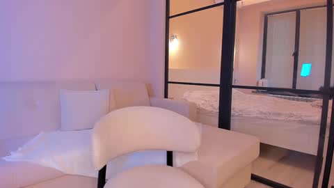 Aisha online show from February 6, 2025, 2:55 am