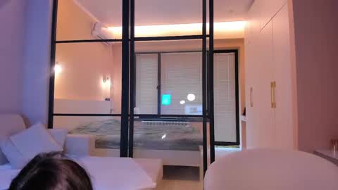 Aisha online show from February 27, 2025, 11:10 am