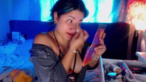 Snapshot of lunapalmer01 chatting on May 29, 2026, 2:15 pm Julieth online show from May 29, 2026, 2:15 pm