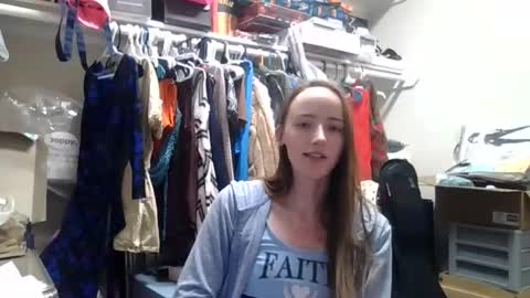 lunapixie2020 online show from November 28, 2025, 11:18 pm