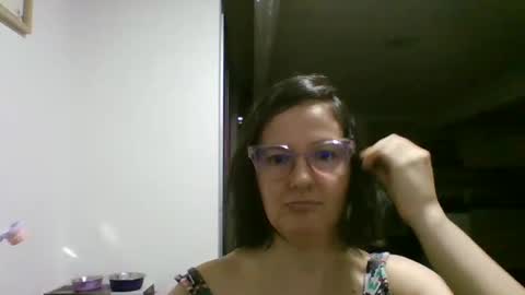lunaplateada online show from May 19, 2026, 12:16 am