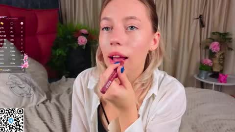 Kelly online show from September 9, 2025, 5:23 pm