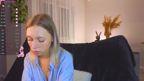 Kelly online show from November 11, 2025, 2:39 pm