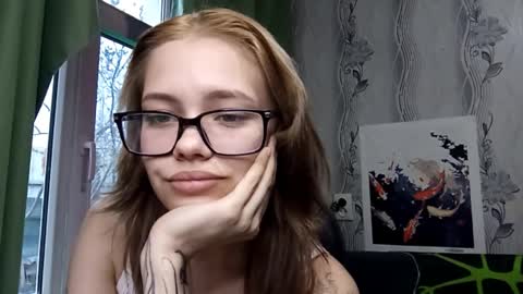 Luna online show from March 22, 2026, 1:25 pm