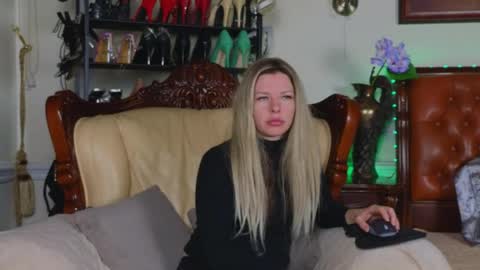 Luna Rishi online show from April 6, 2026, 6:14 am