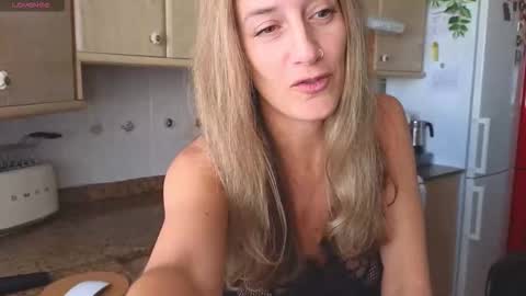  Luna online show from October 6, 2025, 9:29 am