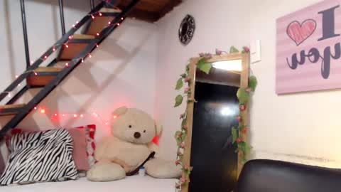 luna online show from January 8, 2025, 5:37 am