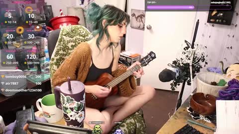 Snapshot of lunasparkles chatting on February 3, 2025, 8:46 am ..LunaSparkles. online show from February 3, 2025, 8:46 am