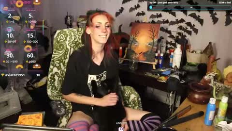 Snapshot of lunasparkles chatting on November 10, 2025, 8:41 pm ..LunaSparkles. online show from November 10, 2025, 8:41 pm