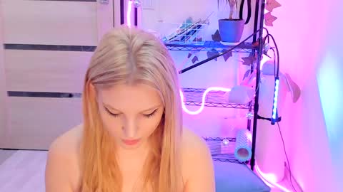 Kate online show from January 29, 2025, 3:12 am