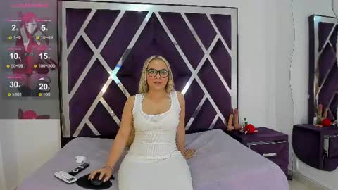 Snapshot of lunaviceht chatting on July 8, 2026, 12:31 pm lunaviceht online show from July 8, 2026, 12:31 pm