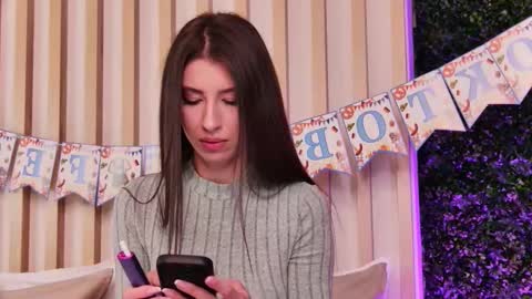 Luna online show from September 29, 2025, 4:28 am