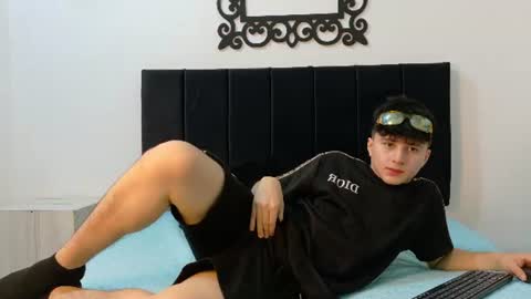 lunaydream online show from June 17, 2026, 12:07 pm