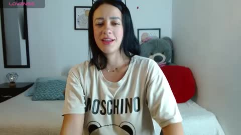 lunayois02 online show from October 8, 2025, 1:58 am