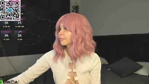 Snapshot of lune_fallenstar chatting on July 14, 2026, 1:19 am Lune FallenStar online show from July 14, 2026, 1:19 am