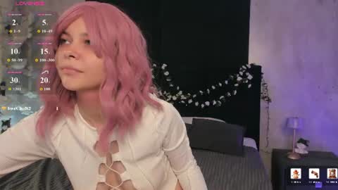 Snapshot of lune_fallenstar chatting on July 20, 2026, 10:39 am Lune FallenStar online show from July 20, 2026, 10:39 am