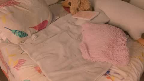  Luna Galaxy  online show from September 11, 2025, 2:11 am