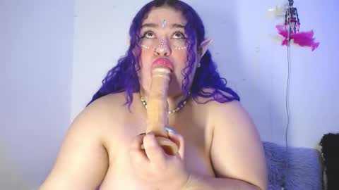 L U N I T A  online show from December 29, 2024, 10:34 am