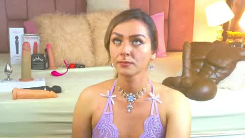 lunitadiva online show from May 24, 2026, 4:23 pm