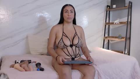 Snapshot of lunna_boobs20 chatting on July 4, 2026, 4:51 am lunna_boobs20 online show from July 4, 2026, 4:51 am