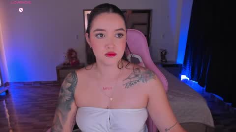 Snapshot of lunna_roosee chatting on May 27, 2026, 2:41 am LUNA ROSE online show from May 27, 2026, 2:41 am