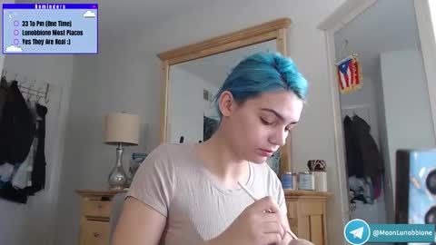 Lunobbione online show from March 4, 2026, 5:41 pm