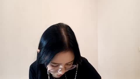 Roxie online show from April 21, 2026, 1:17 pm