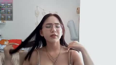 Snapshot of lupefaulker chatting on July 16, 2026, 1:06 pm Roxie online show from July 16, 2026, 1:06 pm