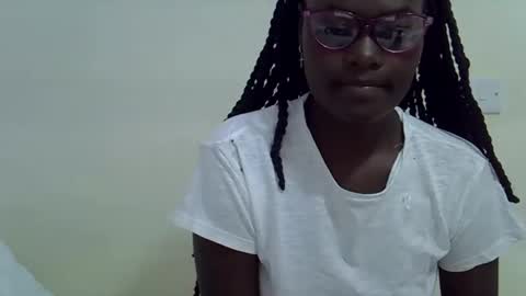 sweet girl online show from February 11, 2025, 11:44 pm