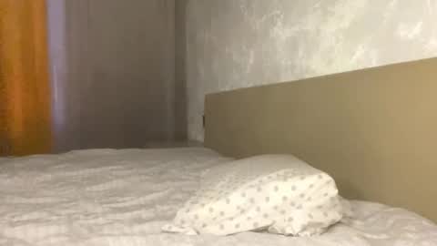 Lora online show from March 4, 2026, 2:45 pm