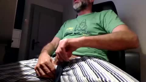 lure4beef online show from March 8, 2025, 11:18 pm