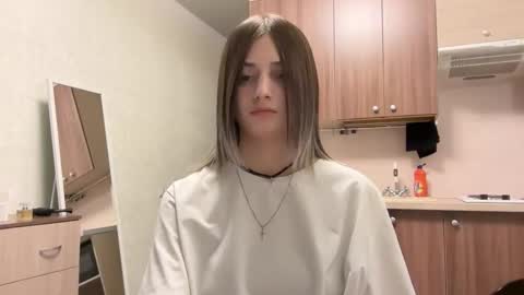 May online show from November 1, 2025, 4:09 pm