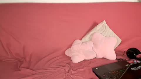 Luros Modasy online show from February 5, 2025, 8:35 pm