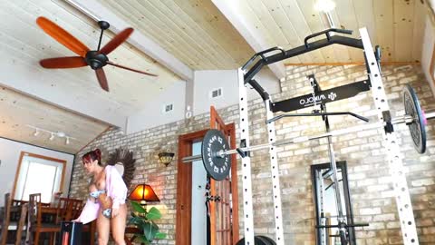 SHOWS ALL MONDAY WEDNESDAYFRIDAYSATURDAY  IN THE MORNING online show from January 6, 2025, 6:41 pm