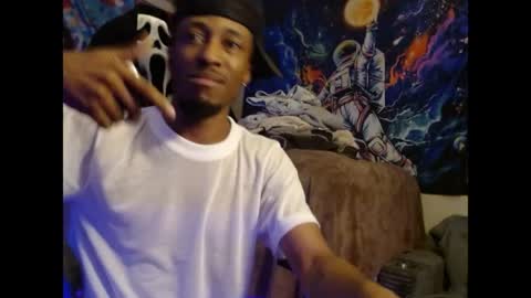 Snapshot of lust_j chatting on April 20, 2026, 3:31 am LUST online show from April 20, 2026, 3:31 am