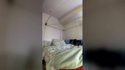 LOLA online show from April 23, 2026, 7:41 am