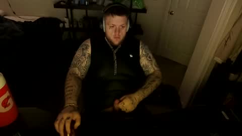 lustful17x online show from September 28, 2025, 2:33 pm