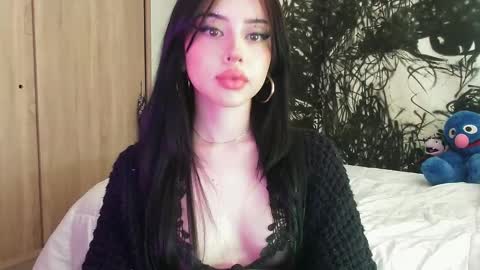 Valerie  April   online show from March 8, 2025, 6:58 pm