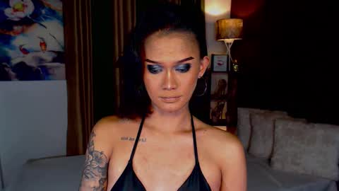 AdriannaFowks online show from January 21, 2025, 6:33 am