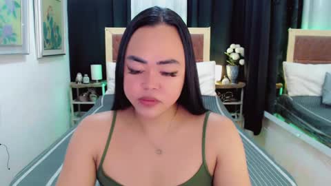 Trina online show from January 22, 2025, 8:51 am