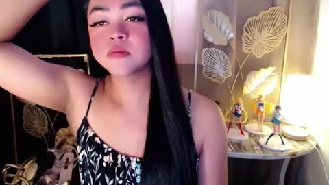 Trina online show from April 21, 2026, 1:42 am