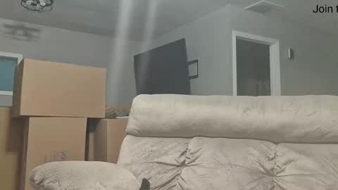 Snapshot of lustlivenow chatting on February 25, 2026, 7:07 am GUY --- GIRL online show from February 25, 2026, 7:07 am